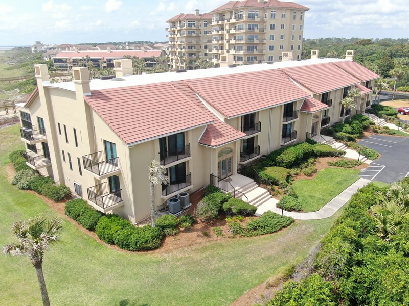 Amelia Retreat Condominiums