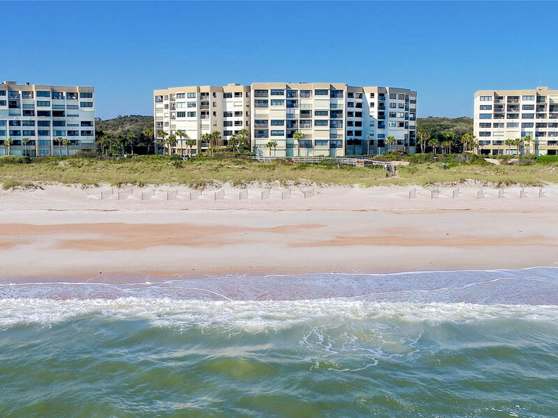 Amelia Surf & Racquet Club