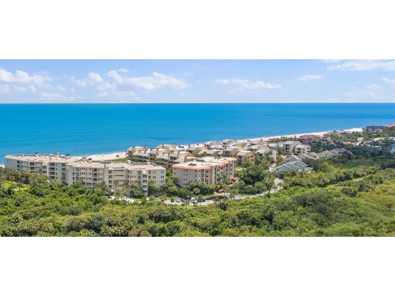 Hallmark Condominium