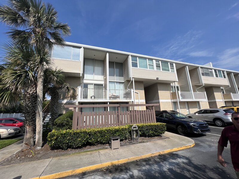 Seaplace Condominiums